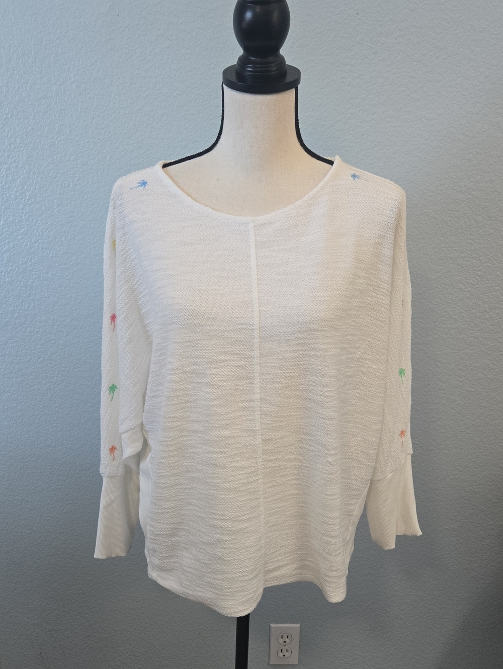 FDJ FRENCH DRESSING JEANS White Embroidered Lightweight Knit Palm Tree Top LARGE
